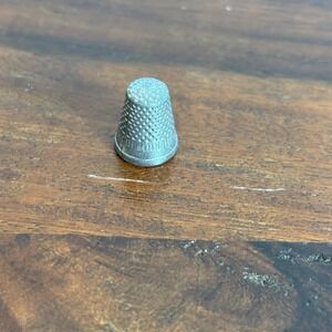 Monopoly Thimble Vintage Token Replacement Silver Tone Parker Brothers